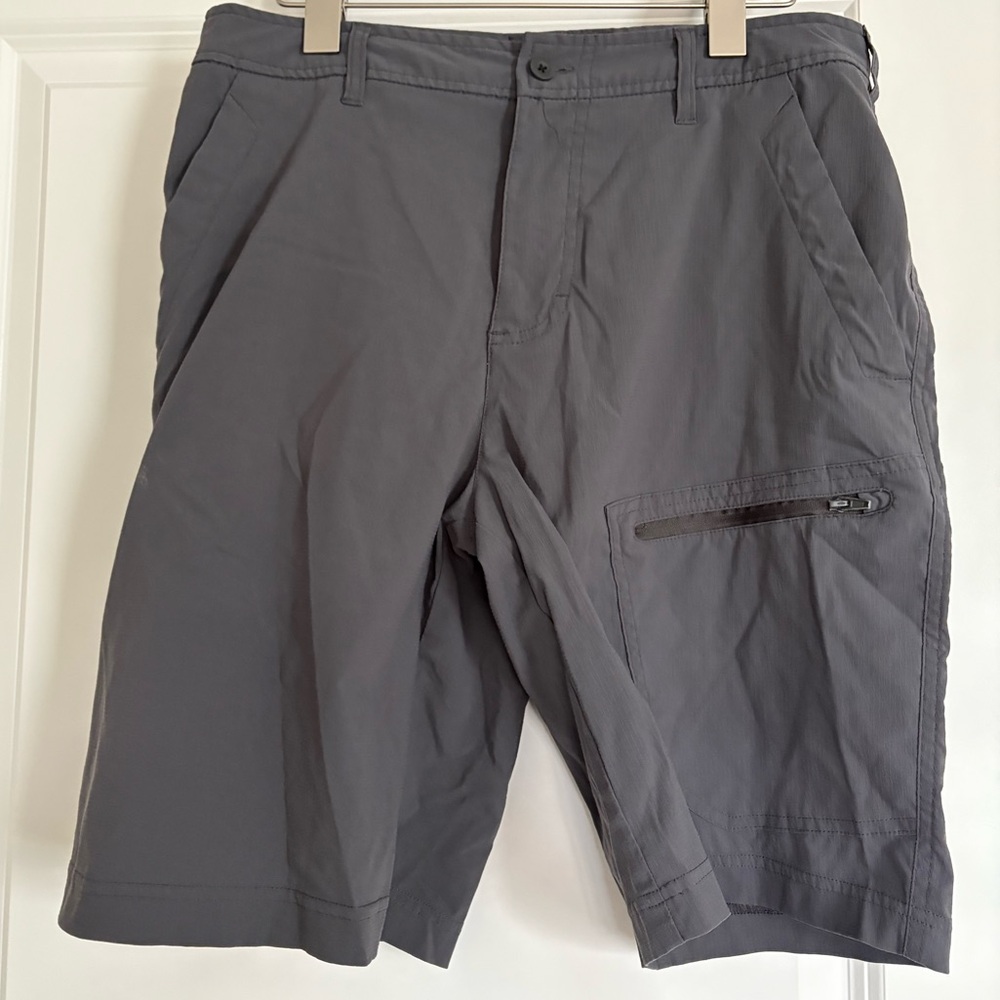 Men's Gray Champion Cargo Shorts